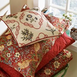 Strawberry Thief - Kelmscott Trellis Cushion, Crimson Crimson